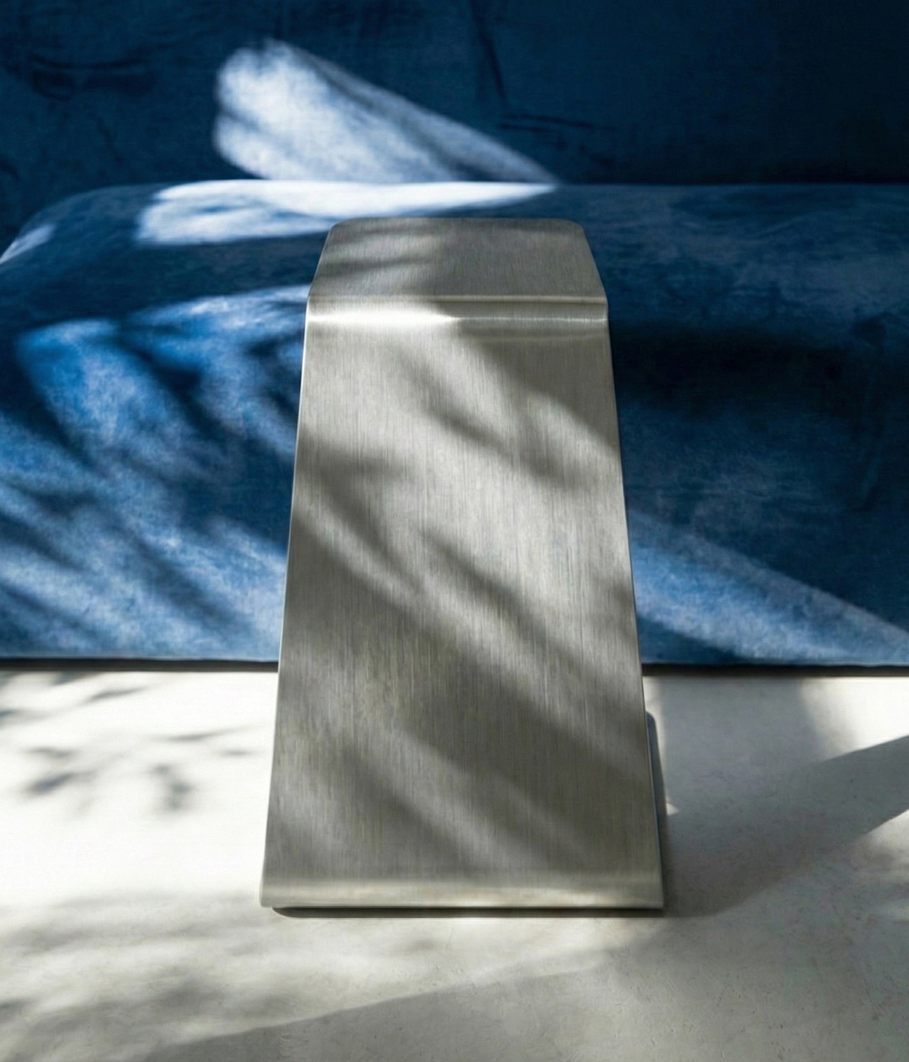 Vi Paslanmaz Çelik Yan Sehpa