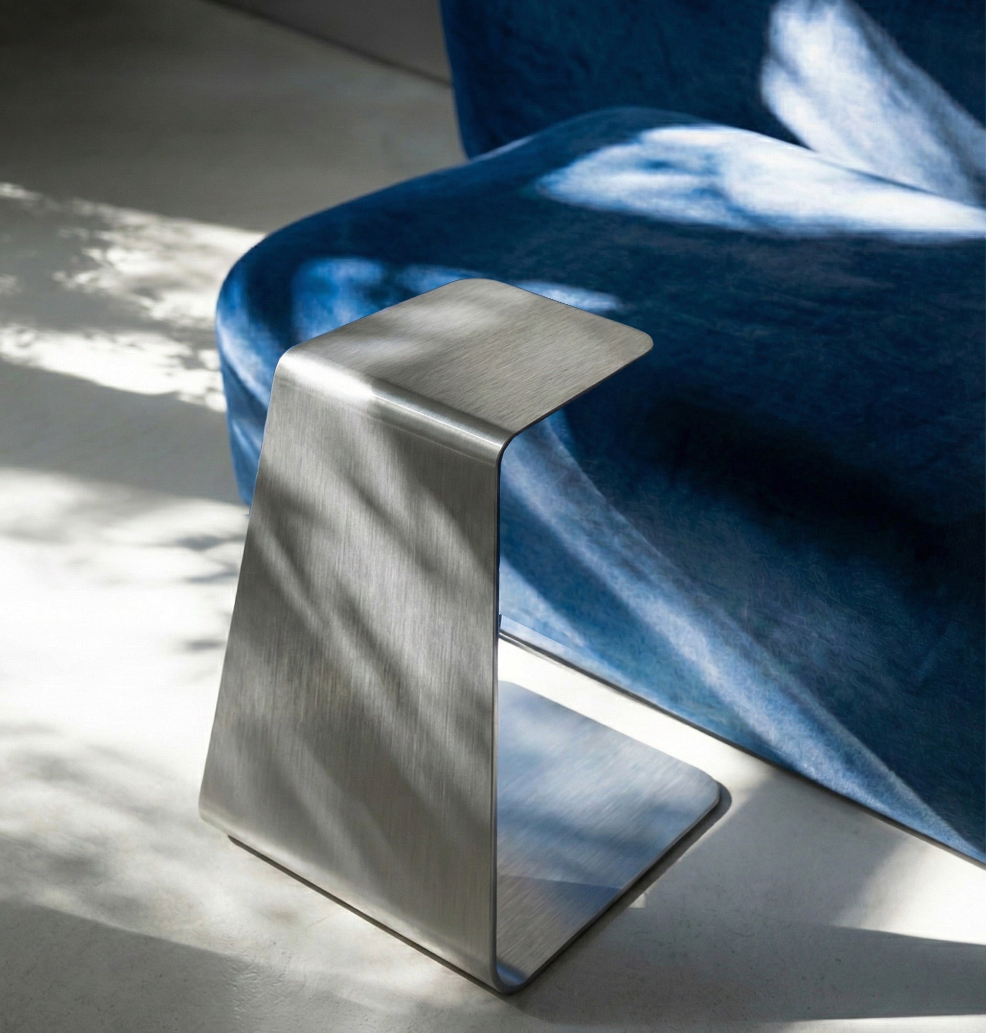 Vi Paslanmaz Çelik Yan Sehpa